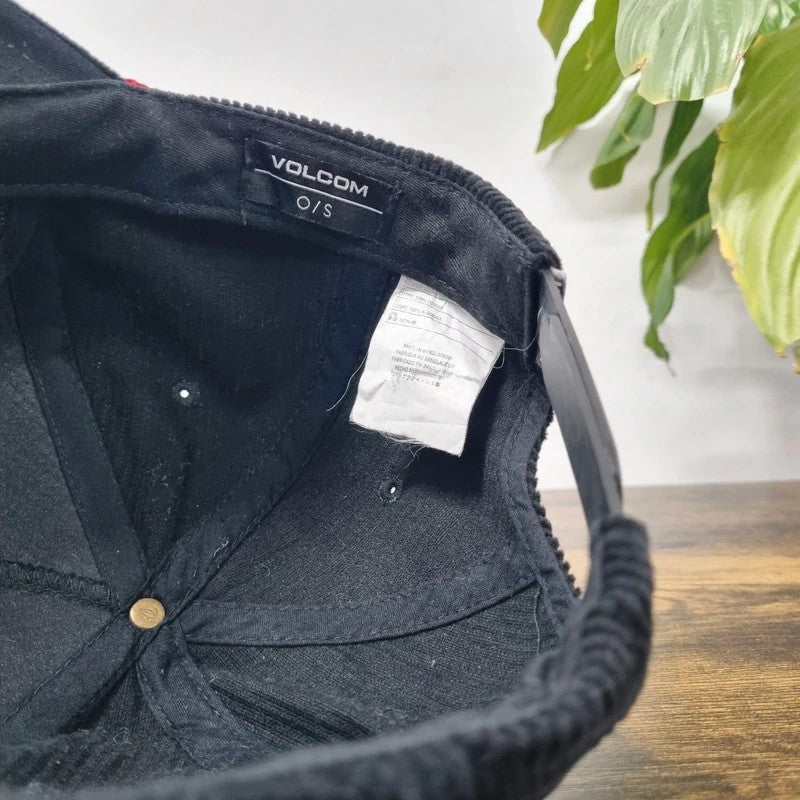 Vintage Volcom Baseball Hat Snapback cap one size adjustable black