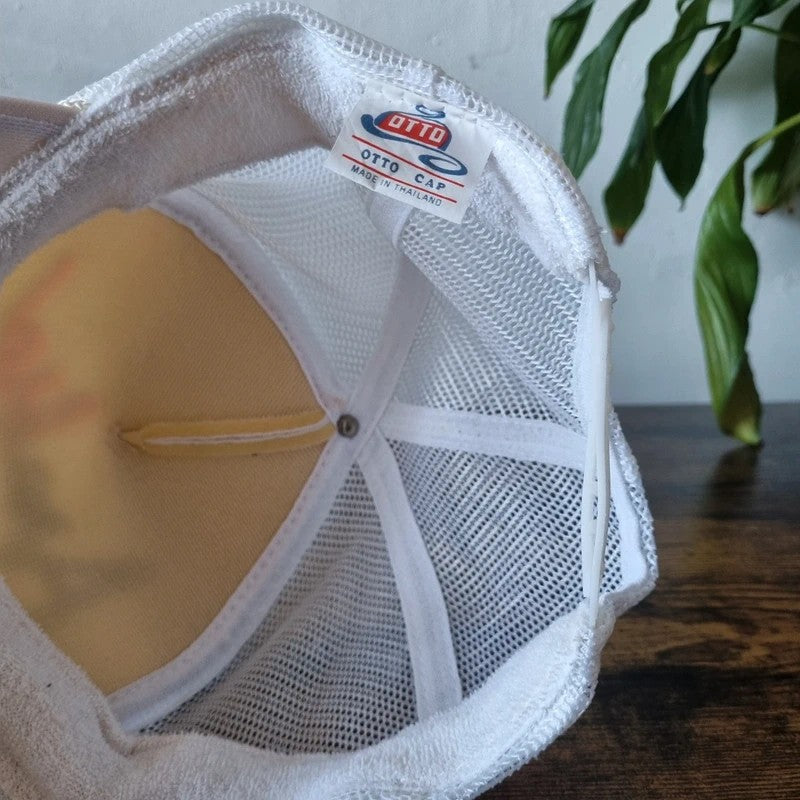 Vintage American Trucker Hat Snapback cap one size adjustable white arabia steamboat