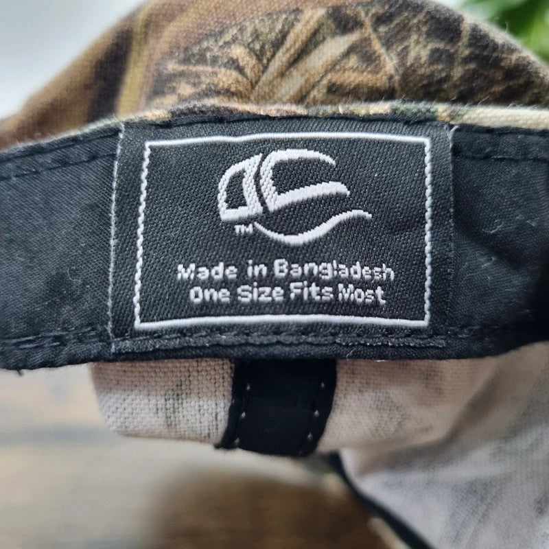 Vintage American Baseball Hat Snapback cap one size adjustable guide service Duck realtree camo