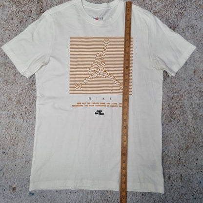 Nike Air jordan t shirt Size M White Graphic Top Jumpman