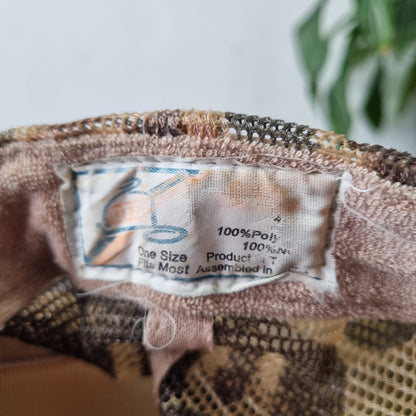 Vintage American Trucker Hat Snapback cap one size adjustable beige camo shark