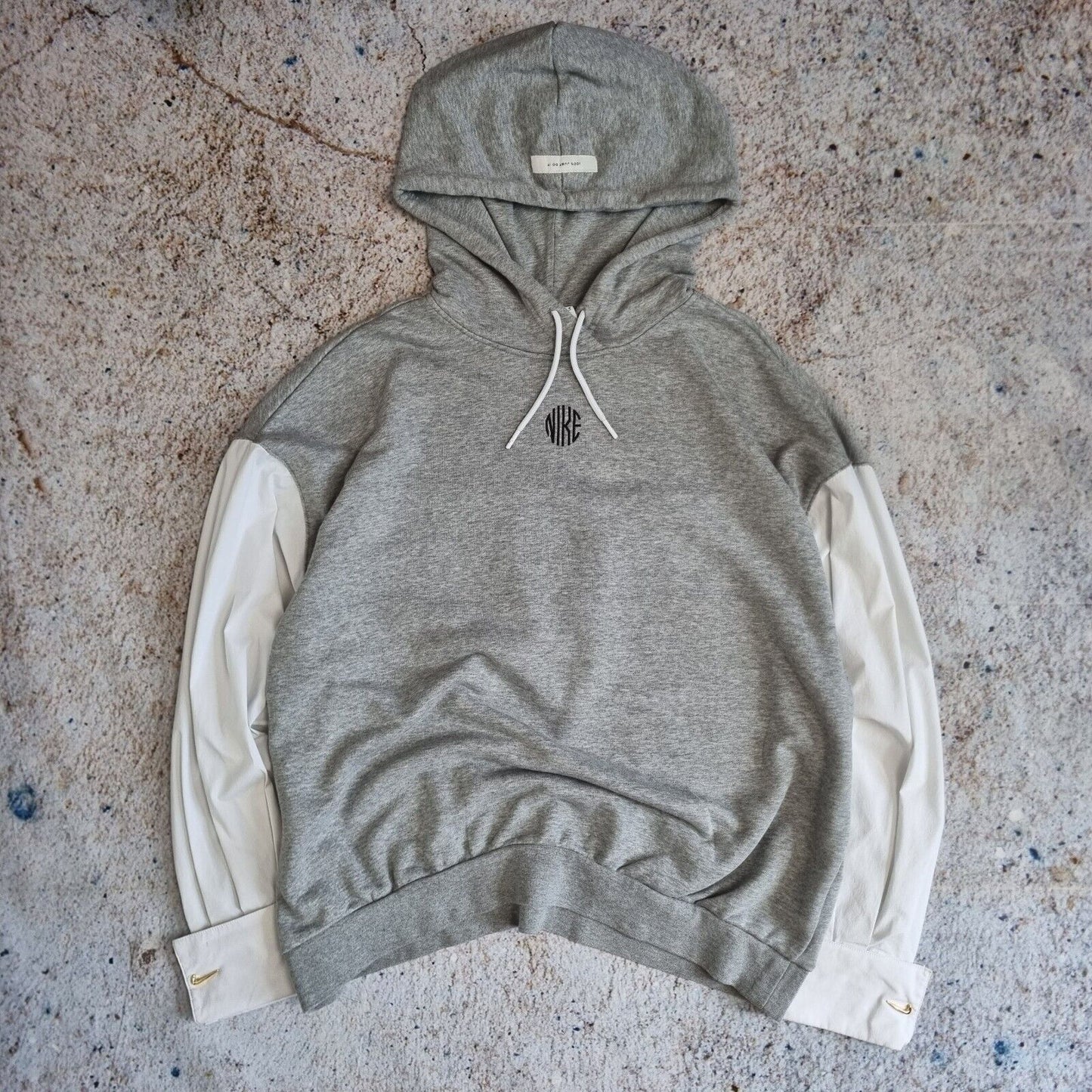 Nike Hoodie Womens Large Grey Pullover Sweatshirt Swoosh Shirt Sleeve Casual L