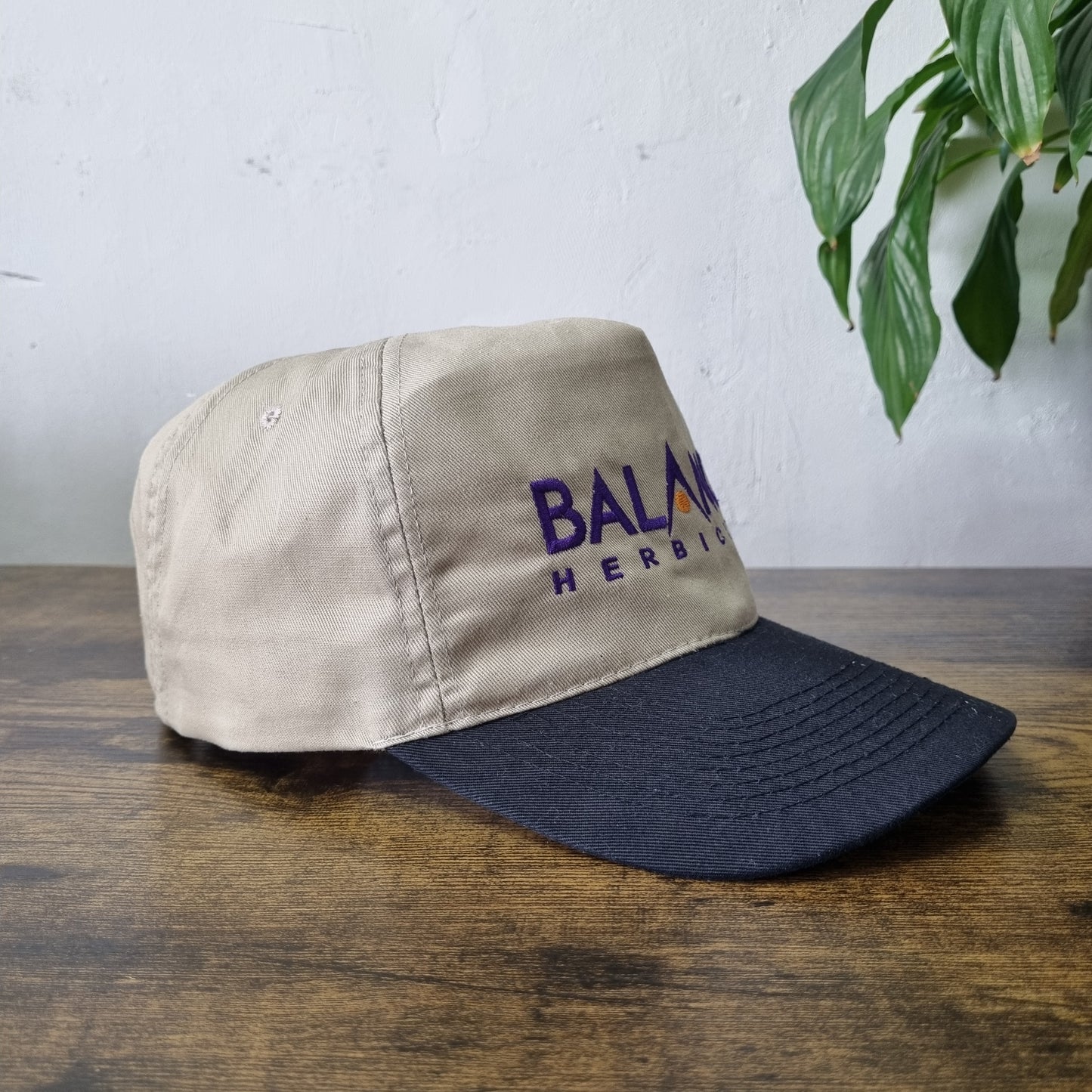 Vintage American Trucker Hat Snapback cap one size beige Black Balance Herbicide