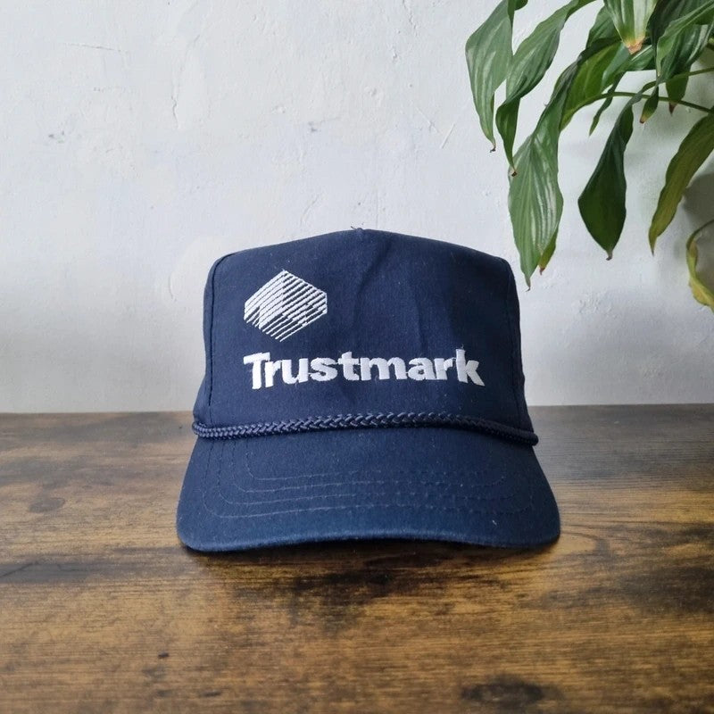 Vintage American Trucker Hat Snapback cap one size adjustable navy trustmark