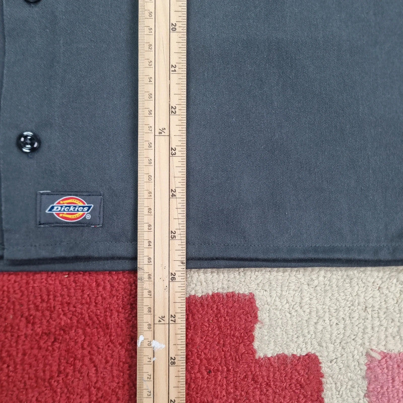 Vintage Dickies Boxy Fit Cropped Shirt Short Sleeve Medium plain grey Button Up Skater Y2K Surf