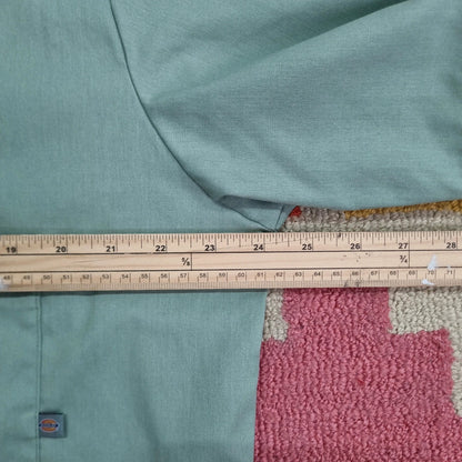 Vintage Dickies Boxy Fit Cropped Shirt Short Sleeve large plain green Button Up Skater Y2K Surf
