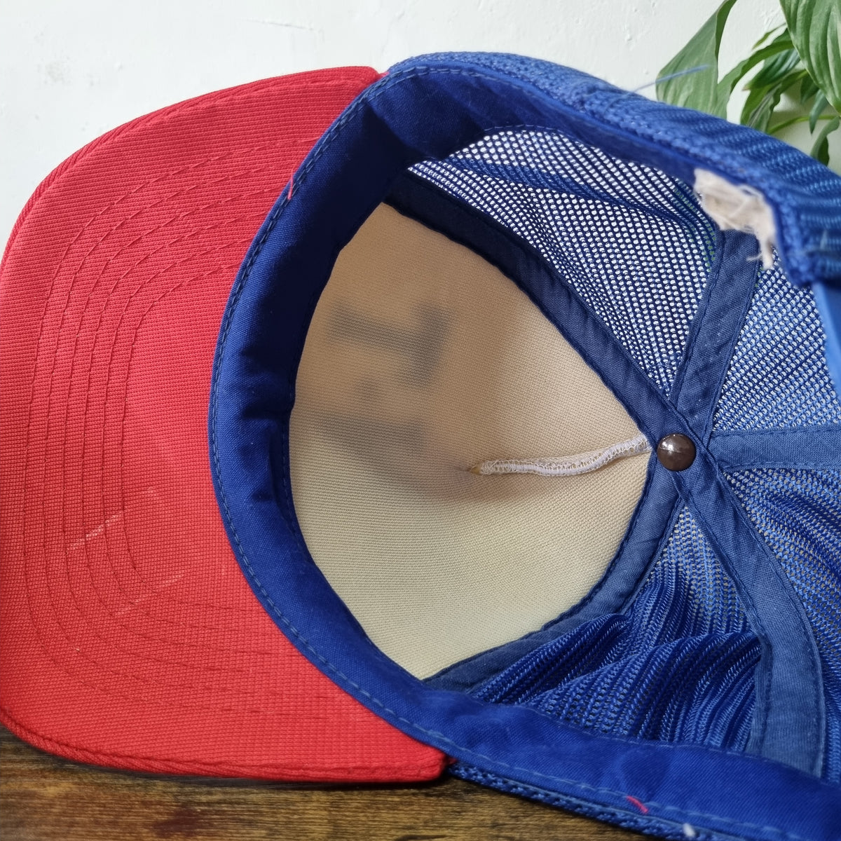 Vintage American Trucker Hat Snapback cap one size adjustable TNT Towing white