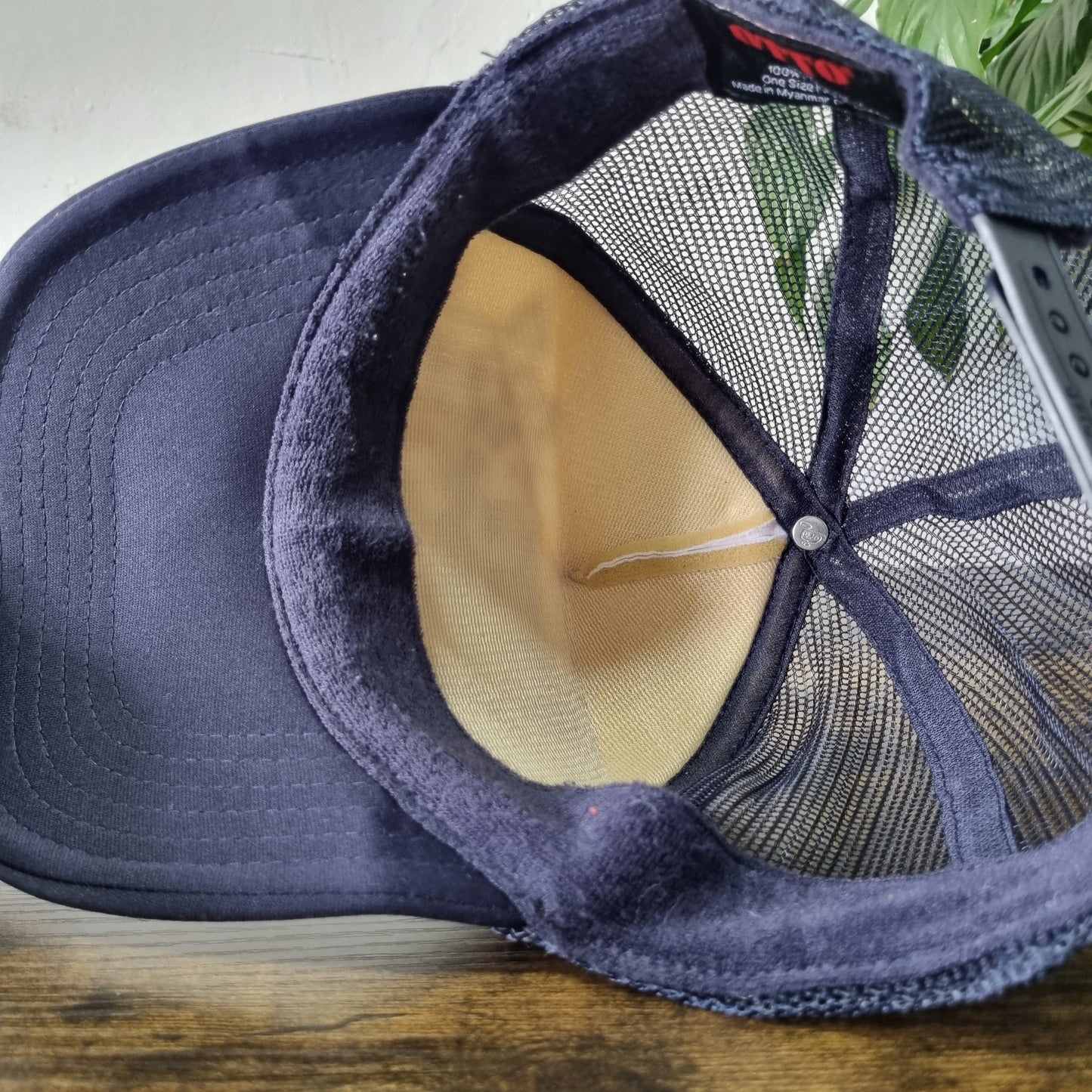 Vintage American Trucker Hat Snapback cap one size navy white beer can