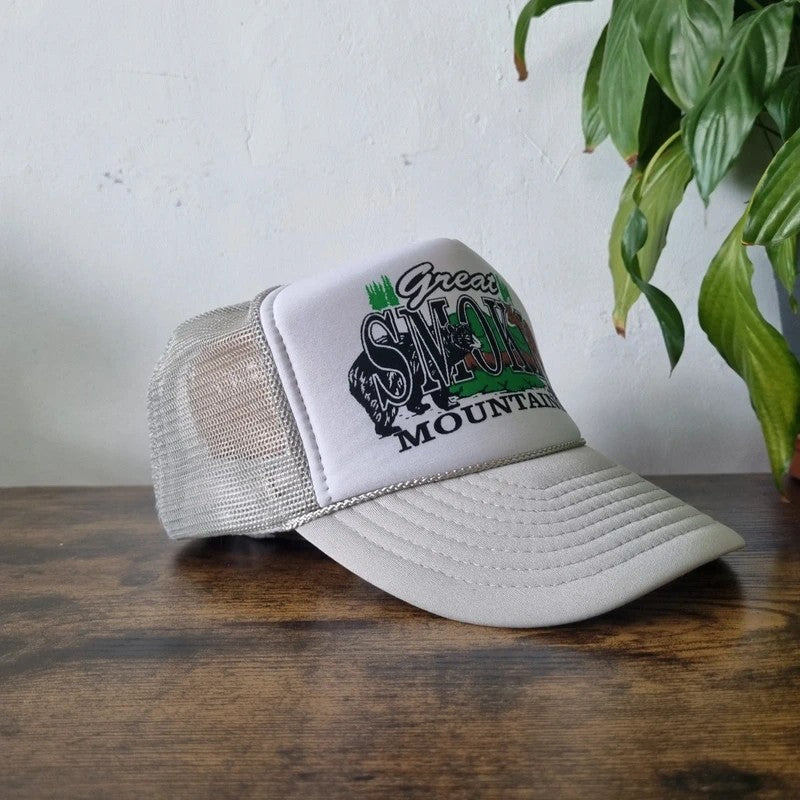 Vintage American Trucker Hat Snapback cap one size adjustable grey white smoky mountains wildlife