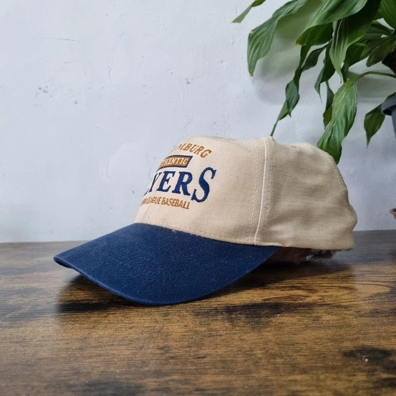 Vintage American Baseball Hat Snapback cap one size adjustable cream navy Flyers