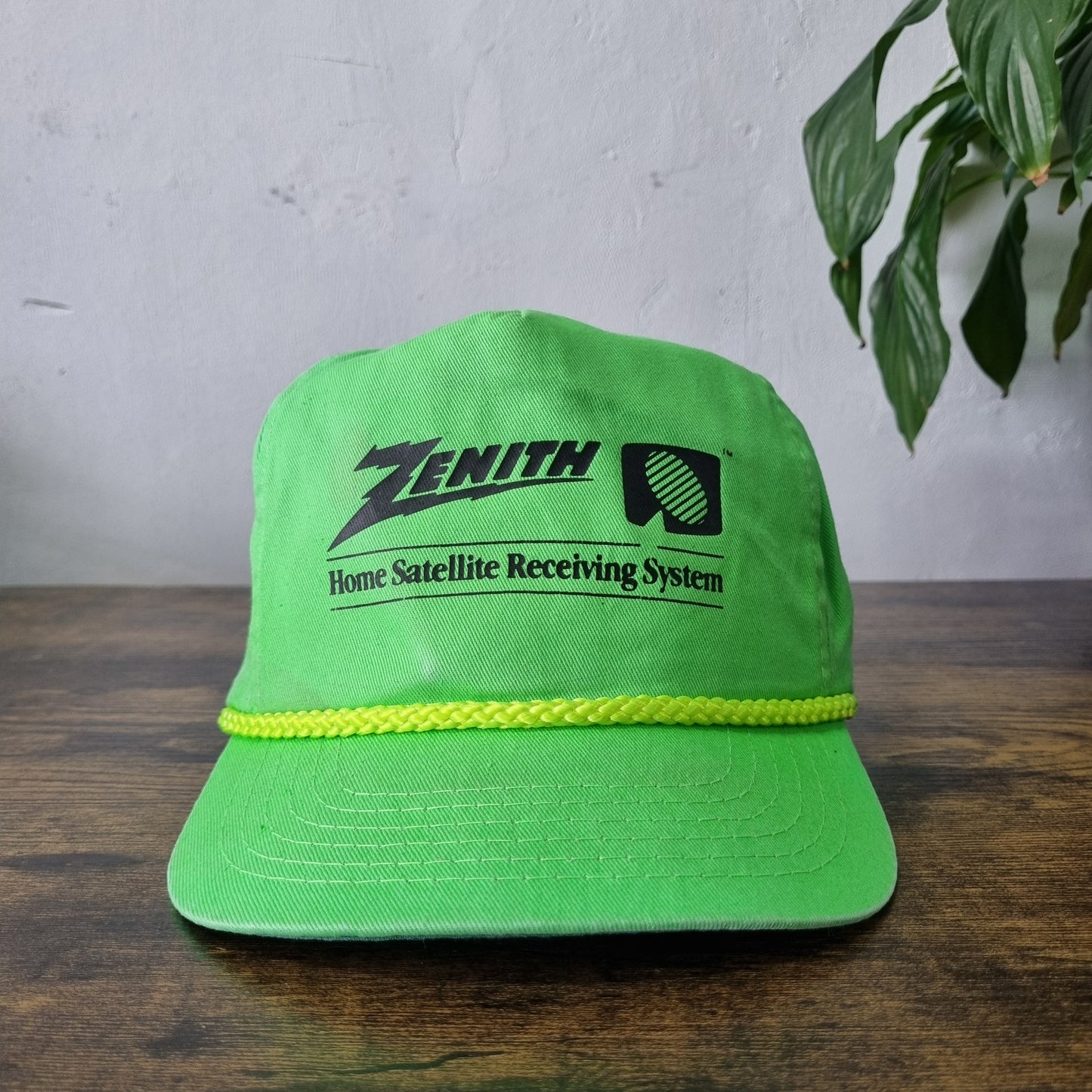 Vintage American Trucker Hat Snapback cap one size green zenith satellite
