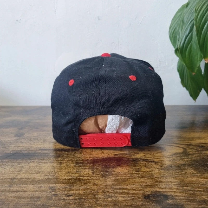 Vintage American Baseball Hat Snapback cap one size adjustable black red builders bargain centre