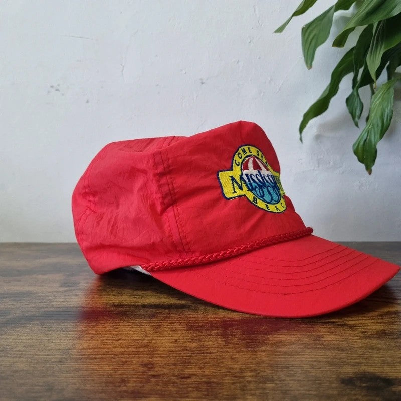 Vintage American Trucker Hat Snapback cap one size adjustable red mississipi beach
