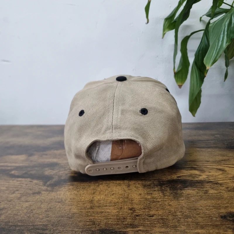 Vintage American baseball Hat Snapback cap one size adjustable beige black schneider