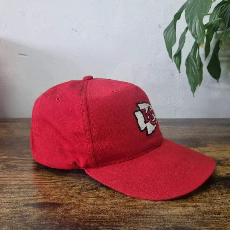 Vintage American Baseball Hat Snapback cap one size red Kansas City Chiefs