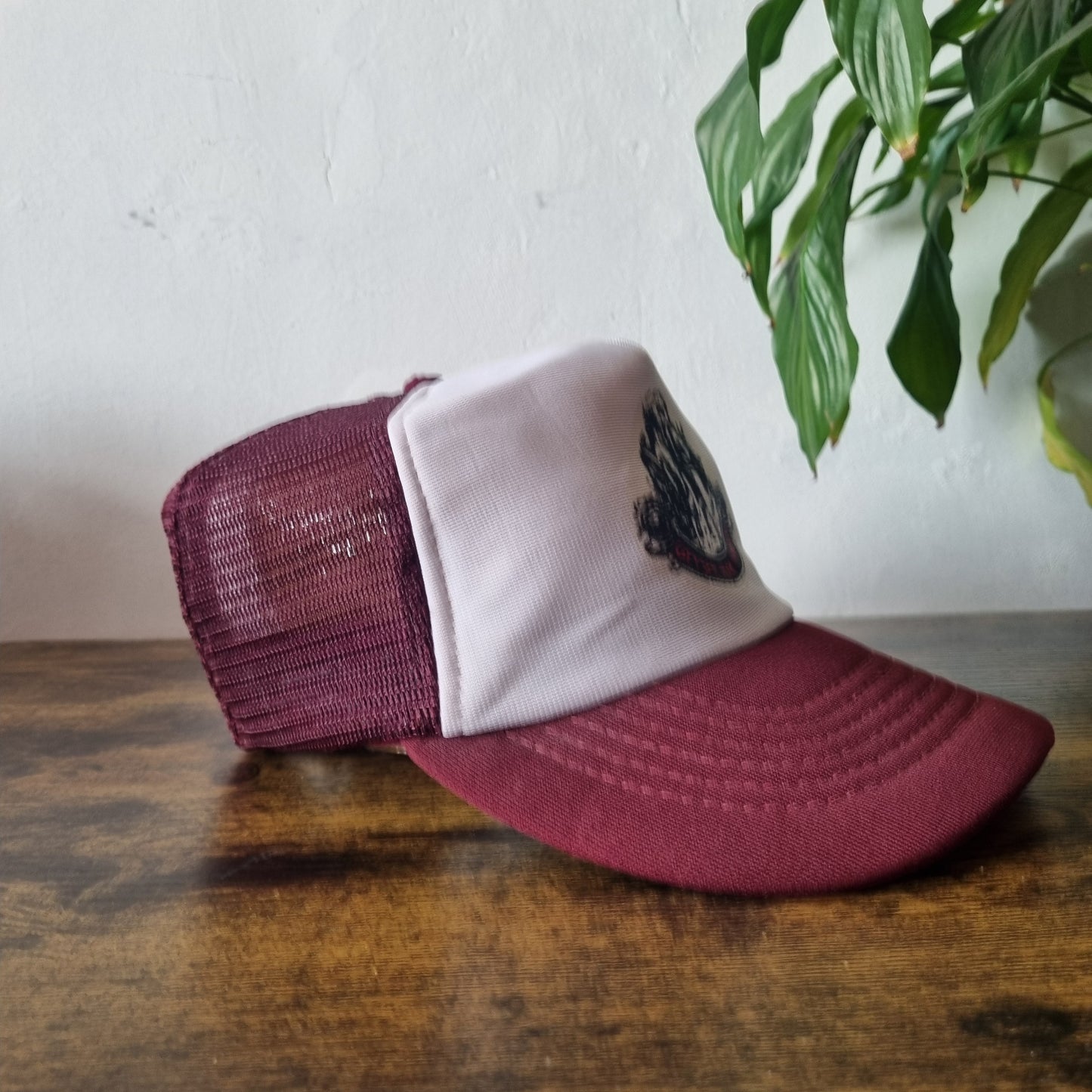 Vintage American Trucker Hat Snapback cap one size white burgundy