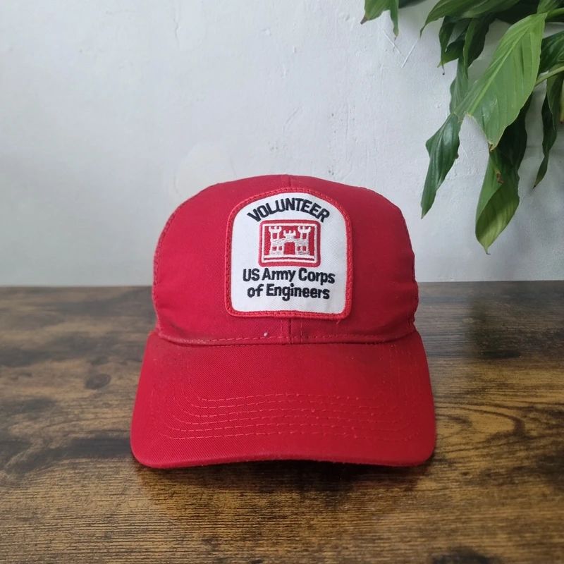 Vintage American Trucker Hat Snapback cap one size adjustable red us army engineers