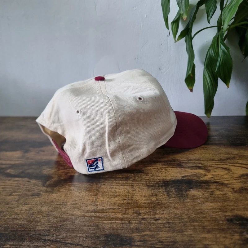 Vintage American baseball Hat Snapback cap one size adjustable cream burgundy harvard