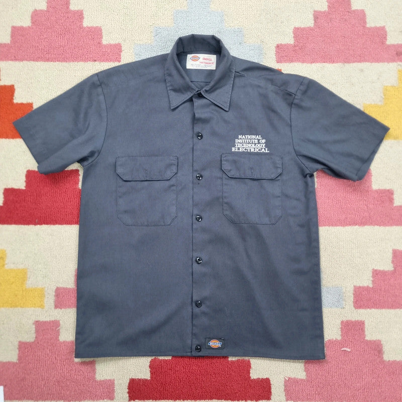 Vintage Dickies Boxy Fit Cropped Shirt Short Sleeve Small plain grey Button Up Skater Y2K Surf