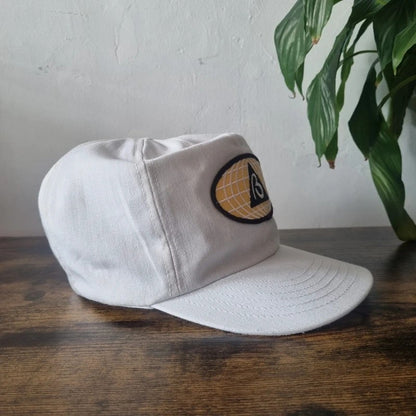 Vintage American Trucker Hat Snapback cap one size adjustable white globe