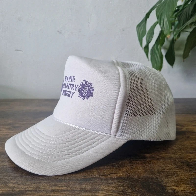 Vintage American Trucker Hat Snapback cap one size adjustable white bonne country winery