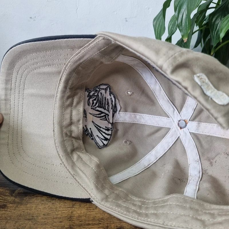 Vintage American Baseball Hat Snapback cap one size adjustable missouri tigers cream black