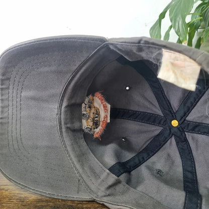 Vintage American Baseball Hat Snapback cap one size grey Jeep survived the drive crown king
