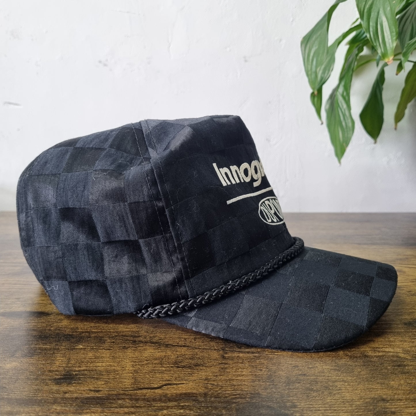 Vintage American Trucker Hat Snapback cap one size Innografix Du Pont racing