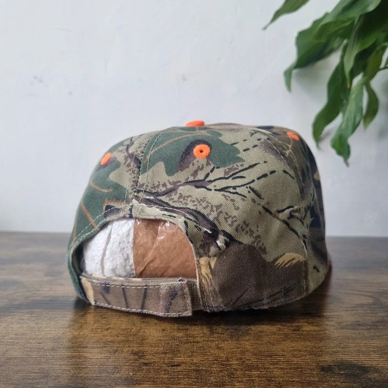 Vintage American Baseball Hat Snapback cap one size beige brown camo tommy knocker brewery