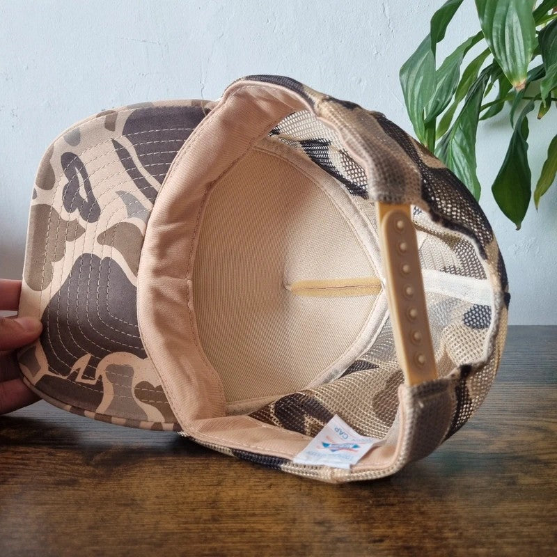 Vintage American Trucker Hat Snapback cap one size adjustable beige khaki camo hole in the wall