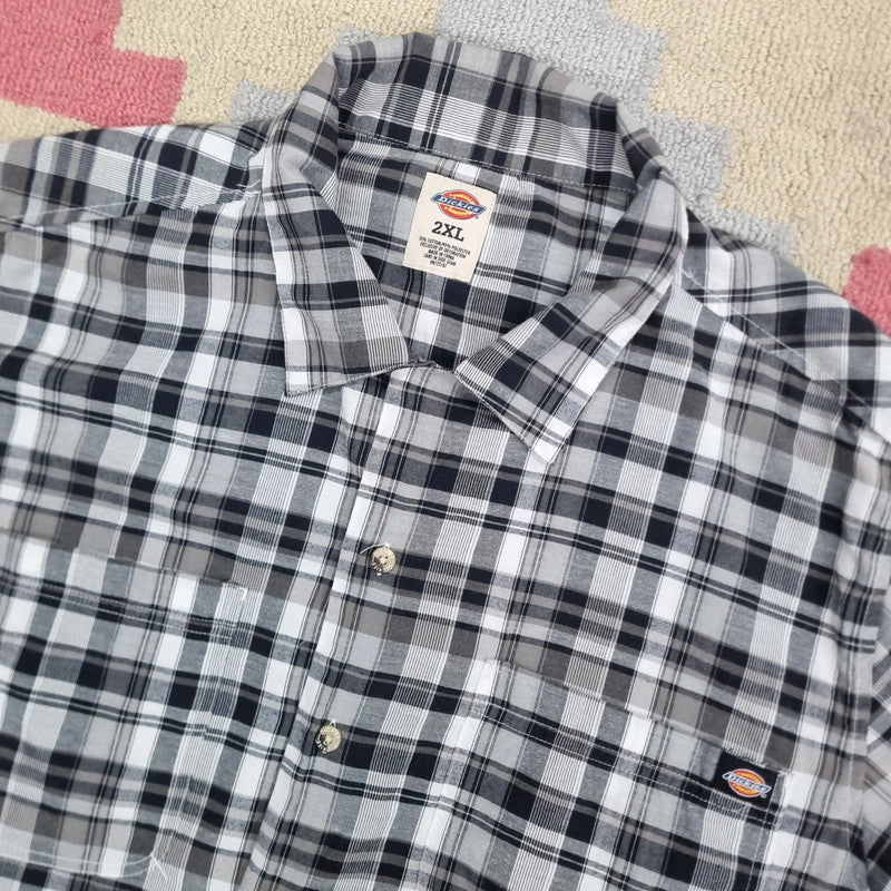 Vintage Dickies Boxy Fit Cropped Shirt Short Sleeve XL check Black Button Up Skater Y2K Surf