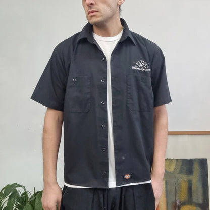 Vintage Dickies Boxy Fit Cropped Shirt Short Sleeve Medium plain Black Button Up Skater Y2K Surf
