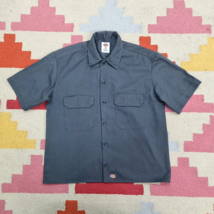 Vintage Dickies Boxy Fit Cropped Shirt Short Sleeve Medium plain Grey Button Up Skater Y2K Surf