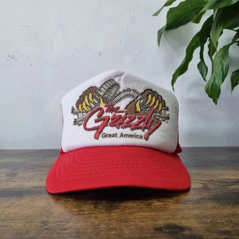 Vintage American Trucker Hat Snapback cap one size adjustable red white the grizzly ride