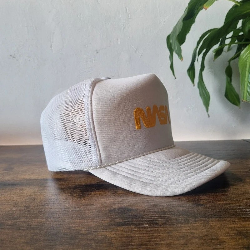 Vintage American Trucker Hat Snapback cap one size adjustable white Nasa