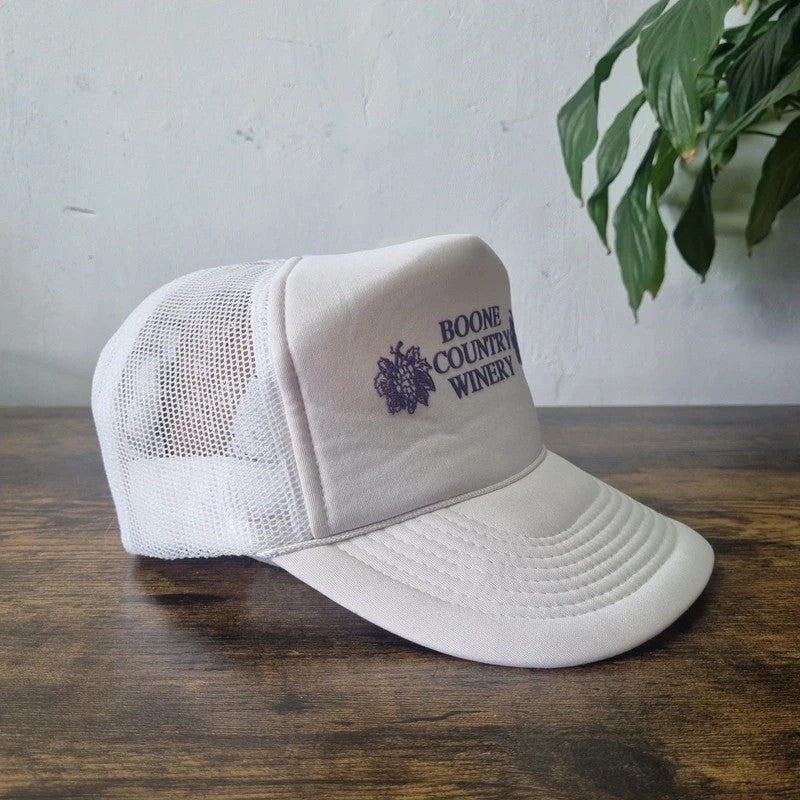 Vintage American Trucker Hat Snapback cap one size adjustable white bonne country winery
