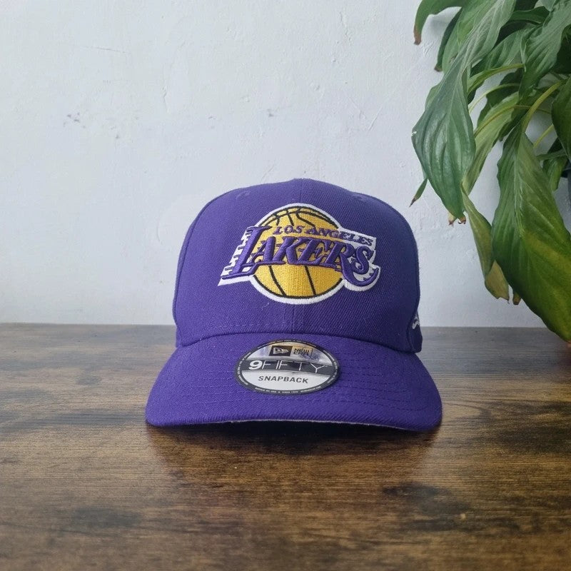 New Era LA Lakers 9fifty Baseball Hat Snapback cap one size adjustable purple