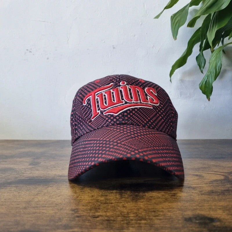 Nike Baseball Hat Snapback cap size large XL Twins mlb