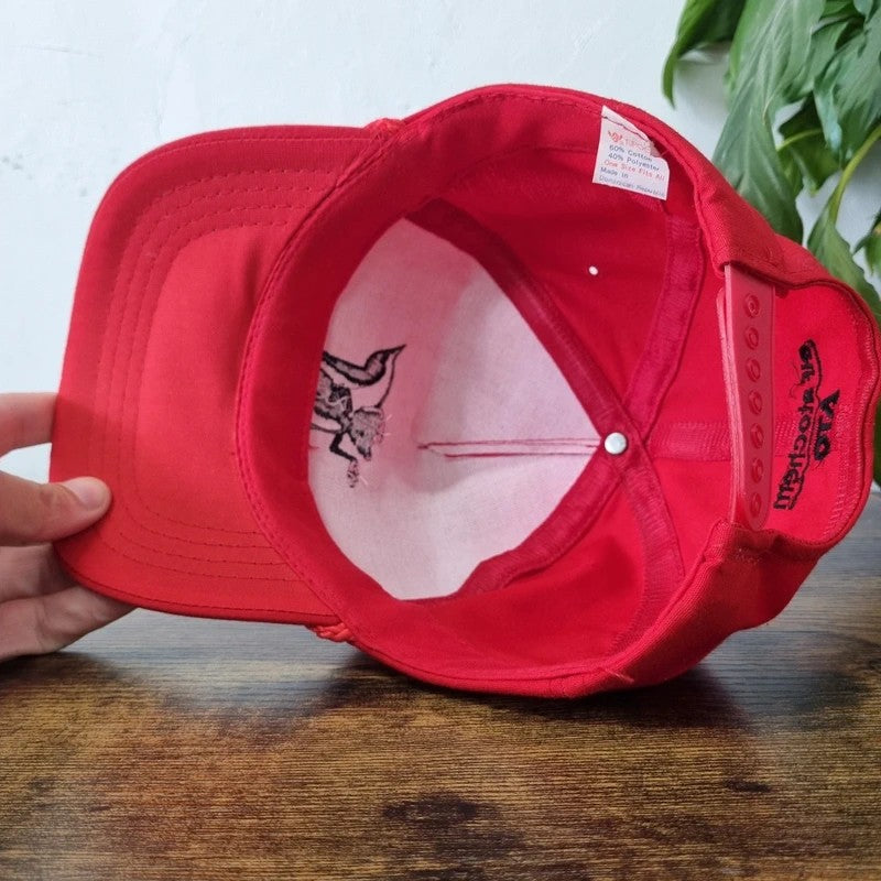 Vintage American Trucker Hat Snapback cap one size adjustable red Skunk animal