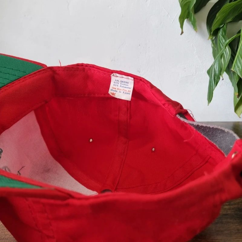 Vintage American Trucker Hat Snapback cap one size adjustable red hilton head