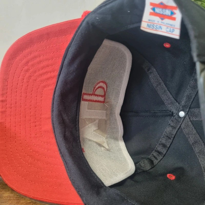 Vintage American Trucker Hat Snapback cap one size adjustable black red VLP