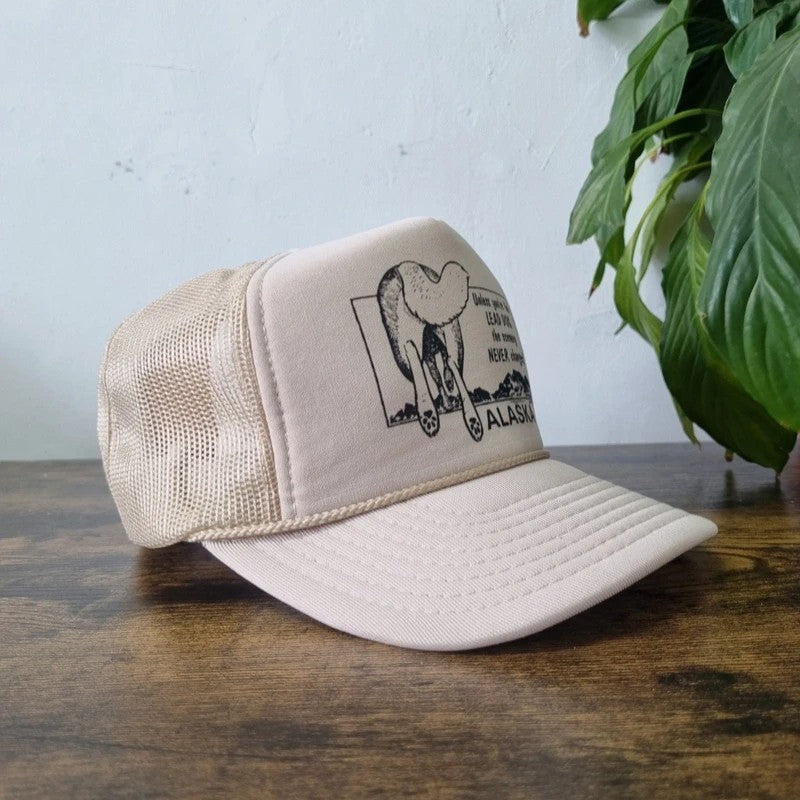 Vintage American Trucker Hat Snapback cap one size adjustable cream Alaska Dog