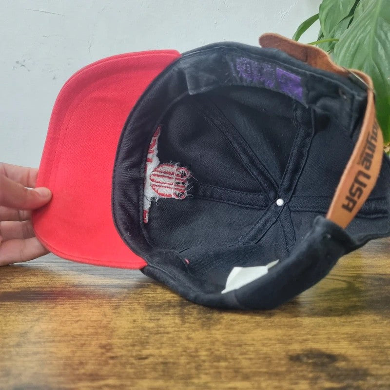 Vintage American Baseball Hat Snapback cap one size adjustable Boyne USA black red