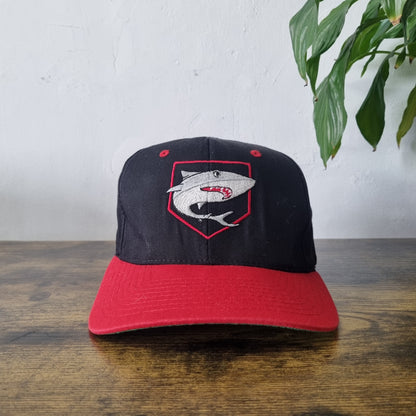 Vintage American Trucker Hat Snapback cap one size adjustable black red  Shark