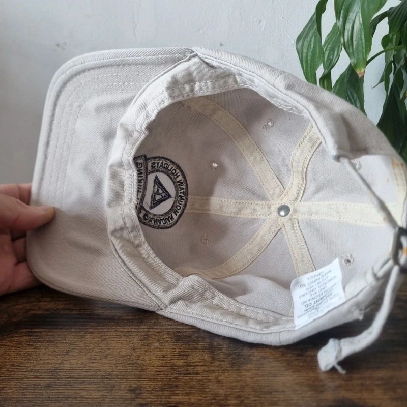 Vintage American baseball Hat Snapback cap one size adjustable cream helicopter hiking canada