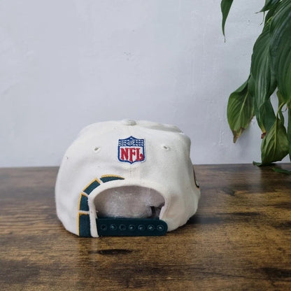 vintage 90s Packers embroidered logo snapback hat basbeall cap cream green
