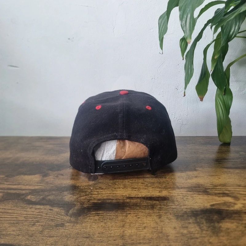 Vintage American baseball Hat Snapback cap one size adjustable black red Jim beam