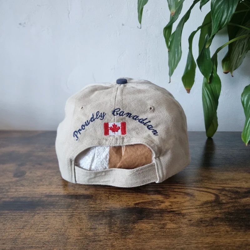 Vintage American baseball Hat Snapback cap one size adjustable beige navy Canada royal