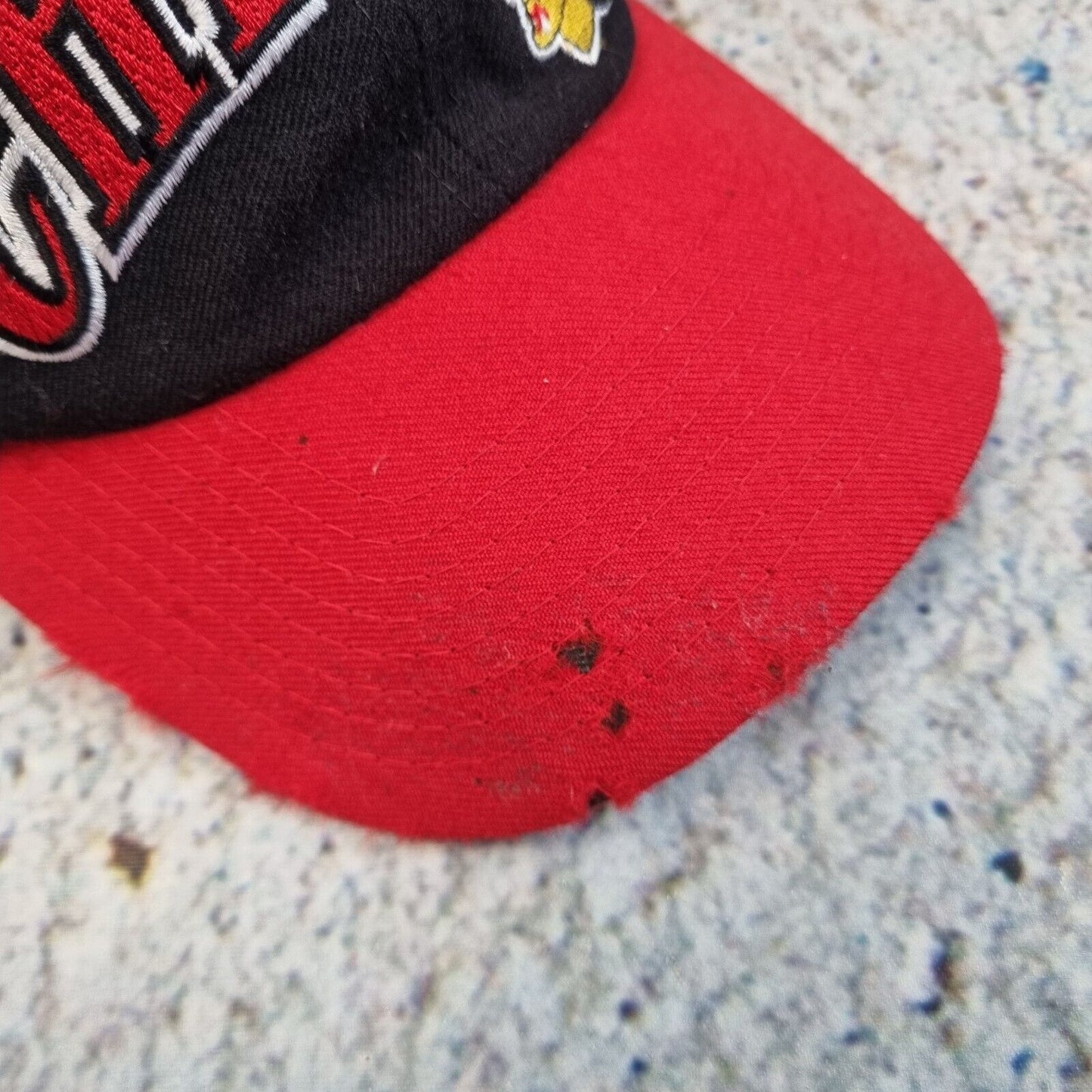 VTG CHICAGO BLACKHAWKS Starter THE RIGHT HAT Wool Snapback Hat Embroidered NHL