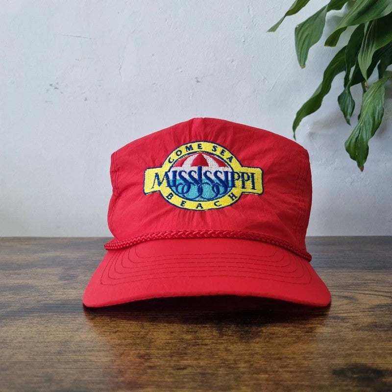 Vintage American Trucker Hat Snapback cap one size adjustable red mississipi beach